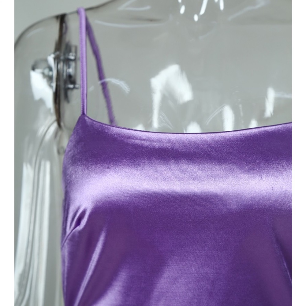 SALE‼️NO OFFERS - SATIN DRESS IN LILAC - Picture 7 of 7